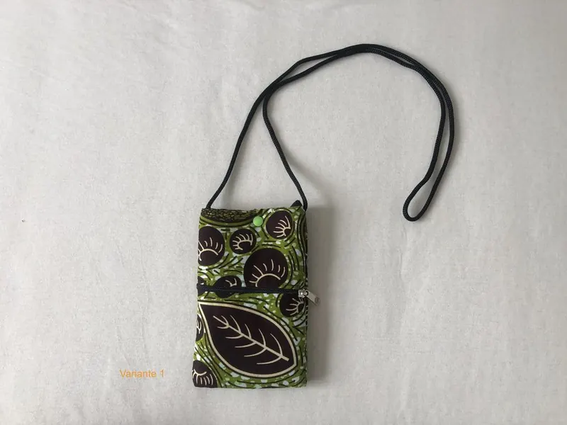 Kleine Handytasche zum Umhängen aus buntem Stoff