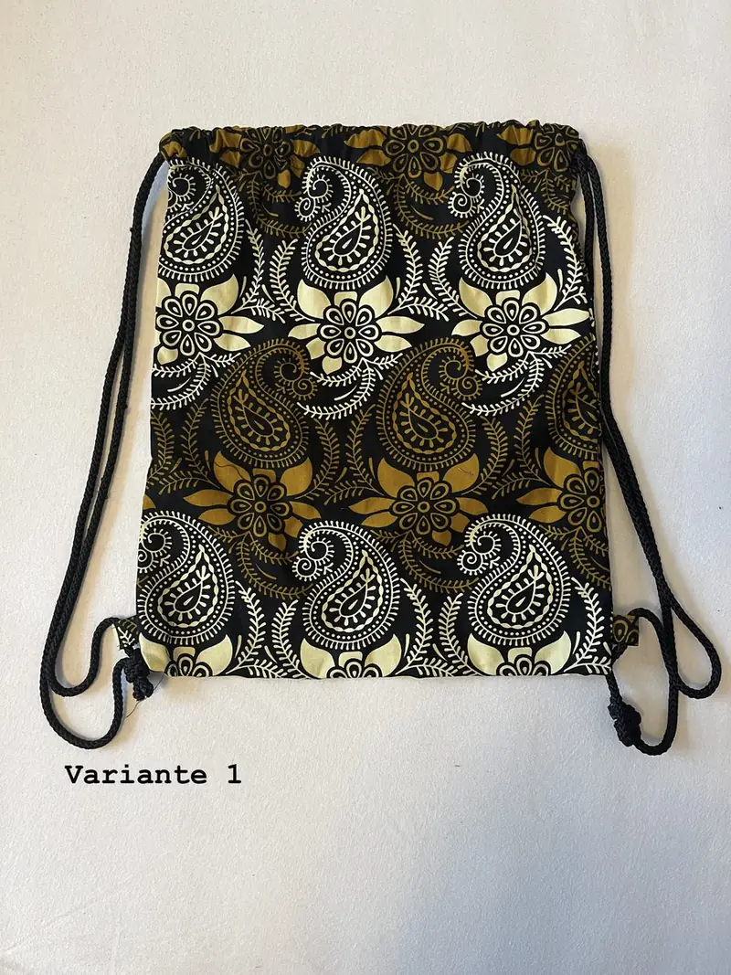 Bunter Stoffrucksack aus afrikanischem Stoff